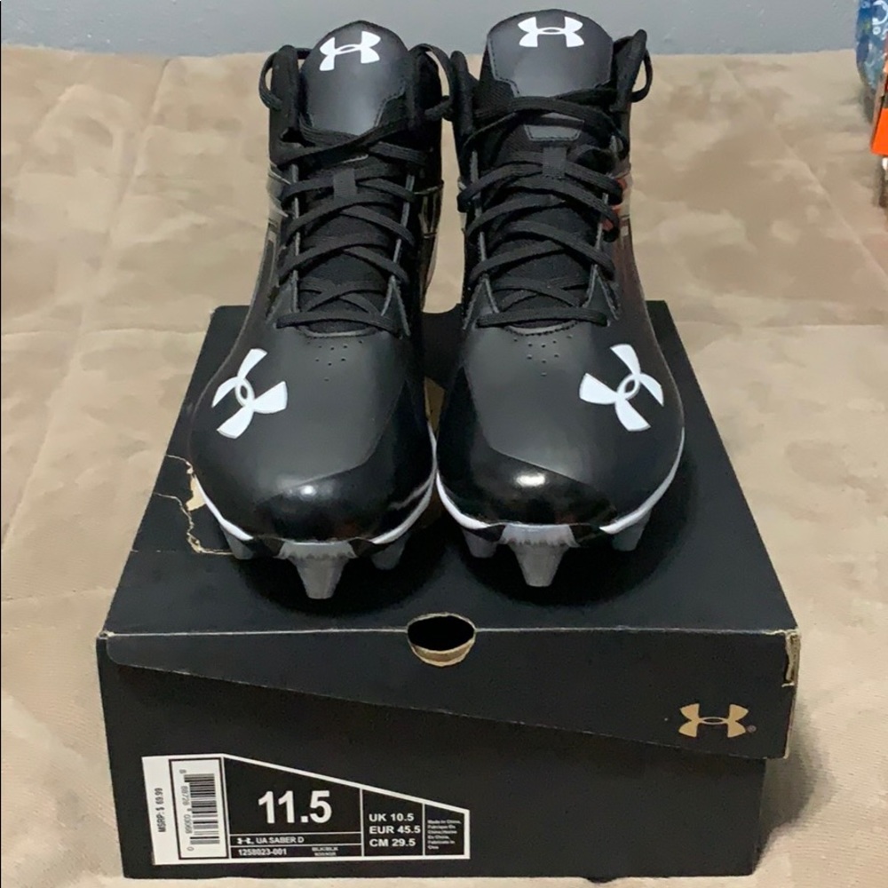 Under armour men’s football cleats size 11.5
